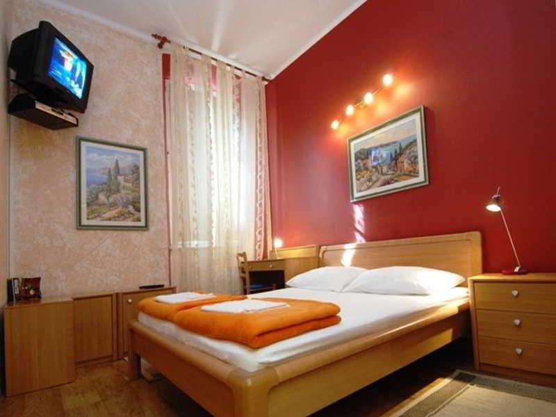 Denis Hotel 3*